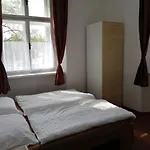 U Slechticen